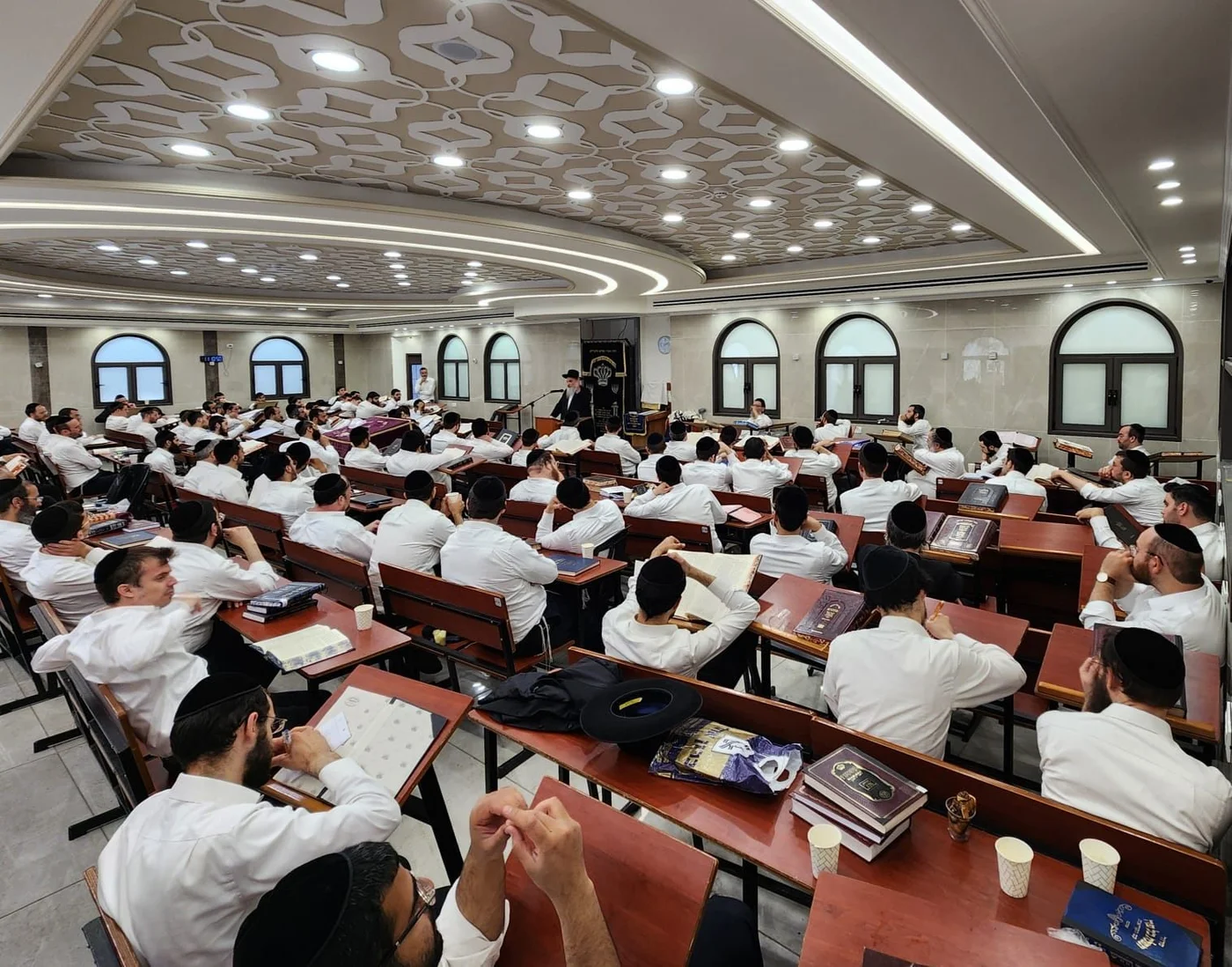 שיעור בבית המדרש אהל שמשון
